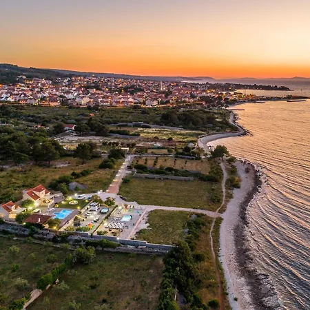 Mis Villa Supetar
