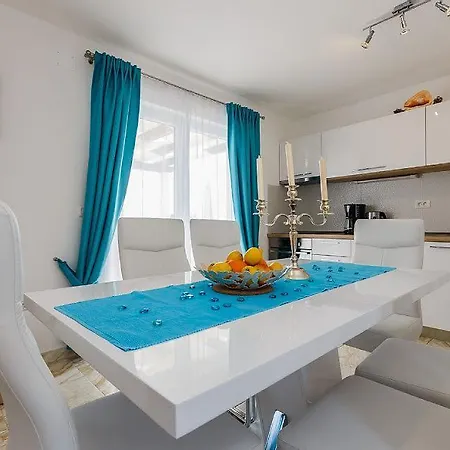 Villa Mis