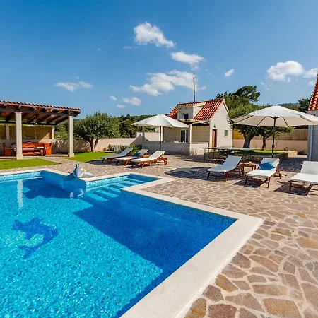 Mis Villa Supetar
