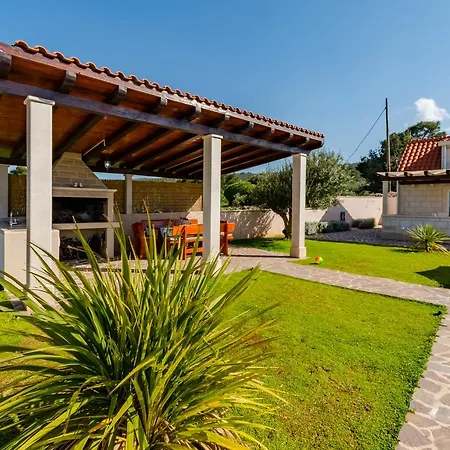 Mis Villa