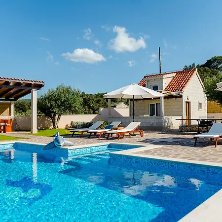 Mis Villa Supetar