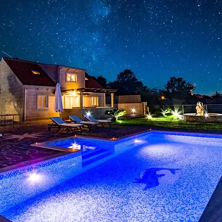 Mis Villa Supetar