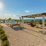 Mis Vila Supetar